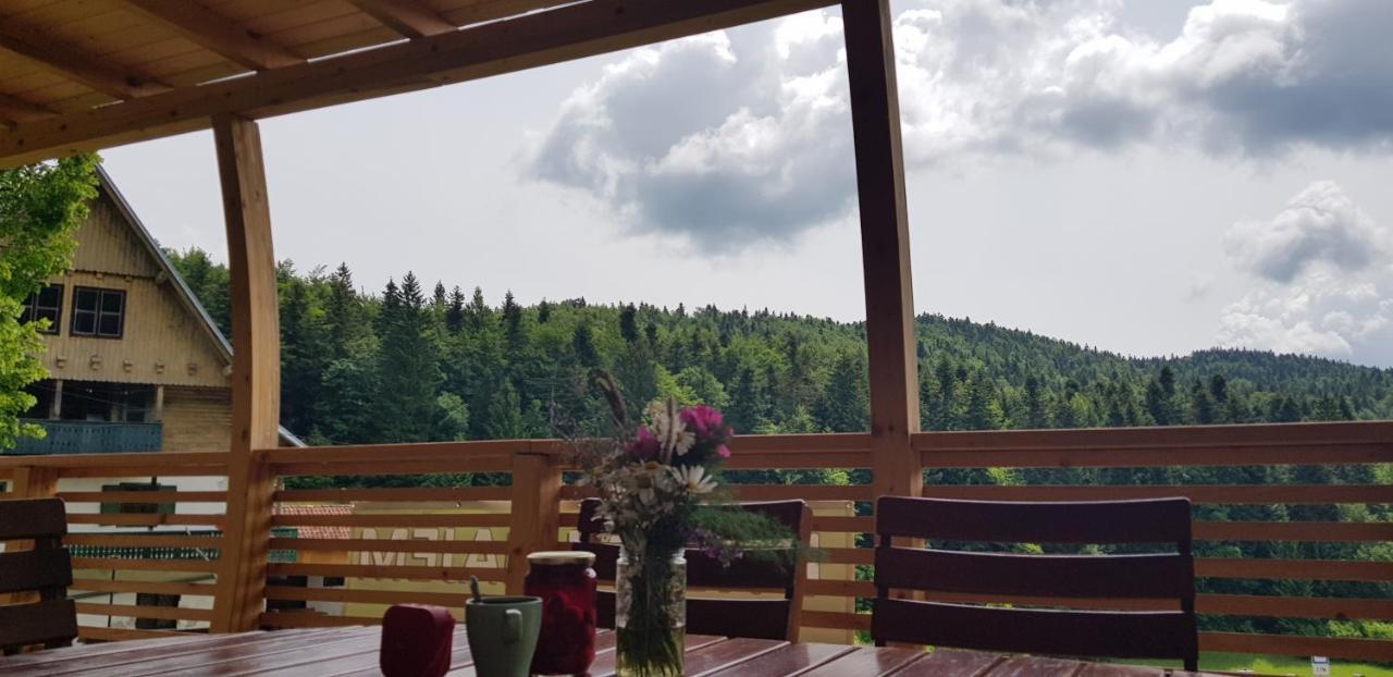Planinski Dom Na Travni Gori Sodrazica Buitenkant foto