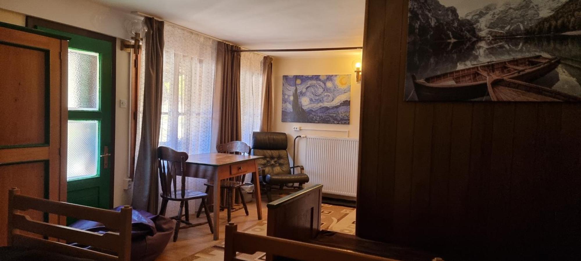Planinski Dom Na Travni Gori Sodrazica Kamer foto
